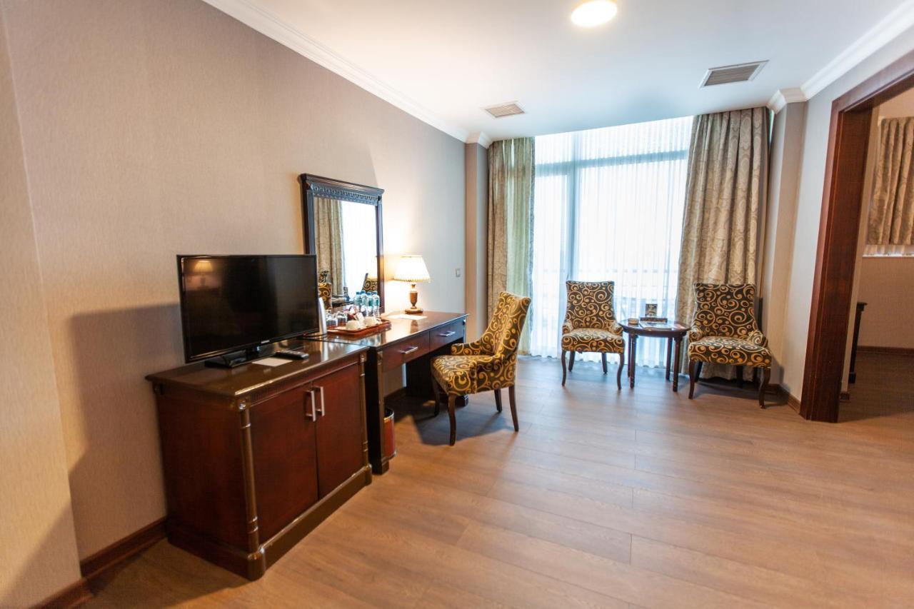 Ramada By Wyndham Hotel Baku